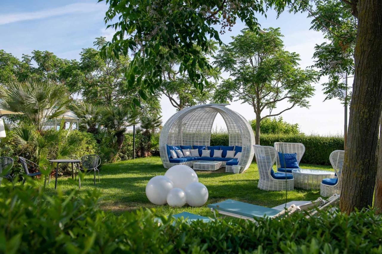 Blu Suite Resort เบลลาเรีย-อีเจอา มารีนา ภายนอก รูปภาพ