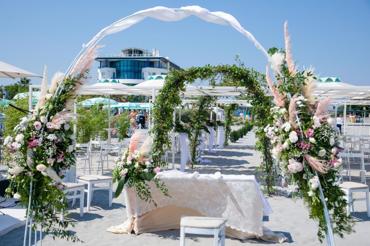 Blu Suite Resort เบลลาเรีย-อีเจอา มารีนา ภายนอก รูปภาพ
