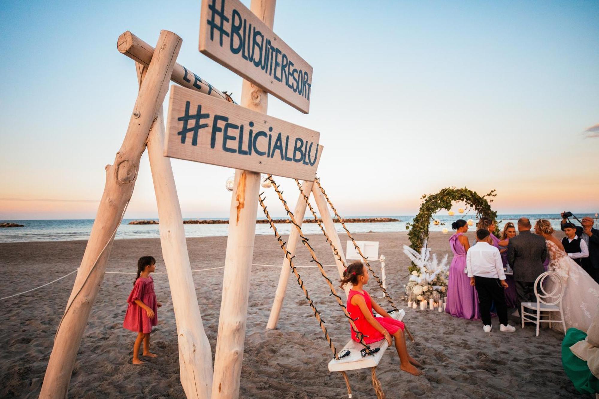 Blu Suite Resort เบลลาเรีย-อีเจอา มารีนา ภายนอก รูปภาพ